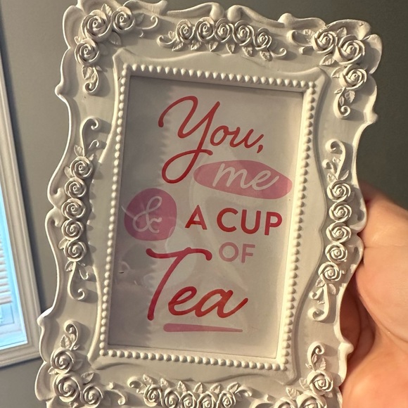 NWT Bullseye White Cottage Core Valentine’s Picture Frame - Picture 2 of 5